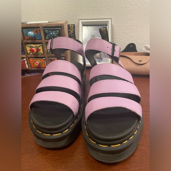 ⚡️SALE⚡️ Dr. Marten’s Blaire Sandals - Picture 7 of 7